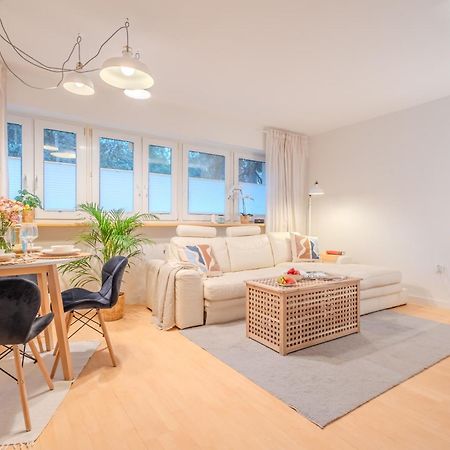 Rezydencja Filmowa- Wygodny Apartament 10 Min Od Lotniska I Centrum Lejlighed Warszawa Eksteriør billede