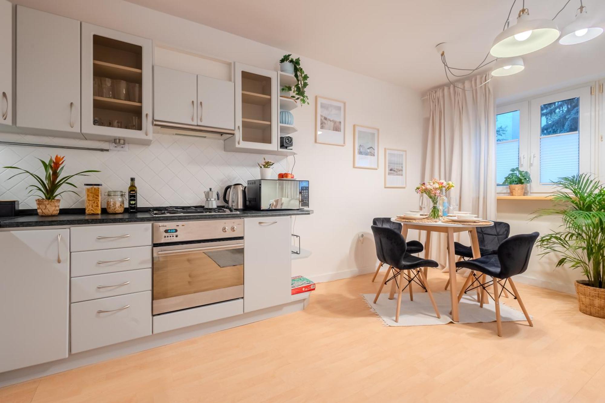 Rezydencja Filmowa- Wygodny Apartament 10 Min Od Lotniska I Centrum Lejlighed Warszawa Eksteriør billede